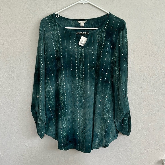 Pretty sequenced blouse - Picture 1 of 5